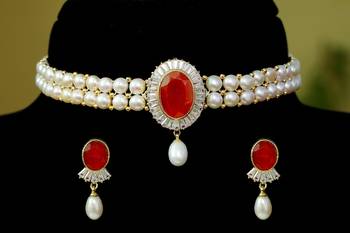Red pearl chokers 1