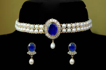 Blue pearl chokers 1
