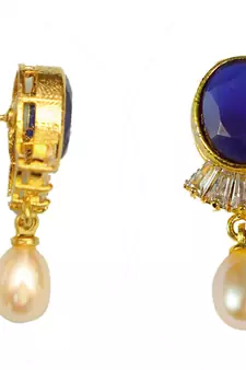 Blue pearl chokers