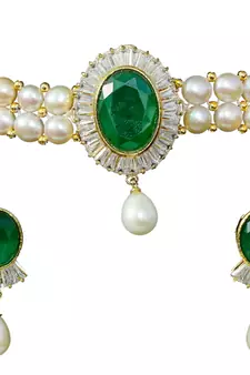 Green pearl chokers
