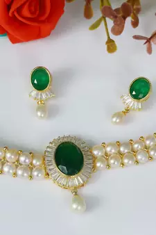 Green pearl chokers