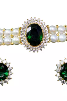 Green pearl chokers
