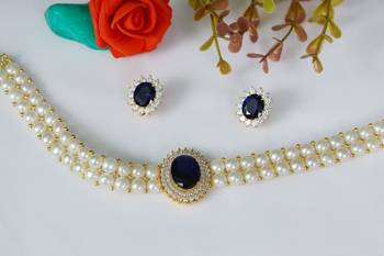 Blue pearl chokers 4