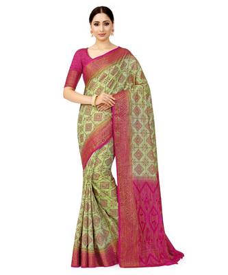 green hand woven art silk saree with blouse 1