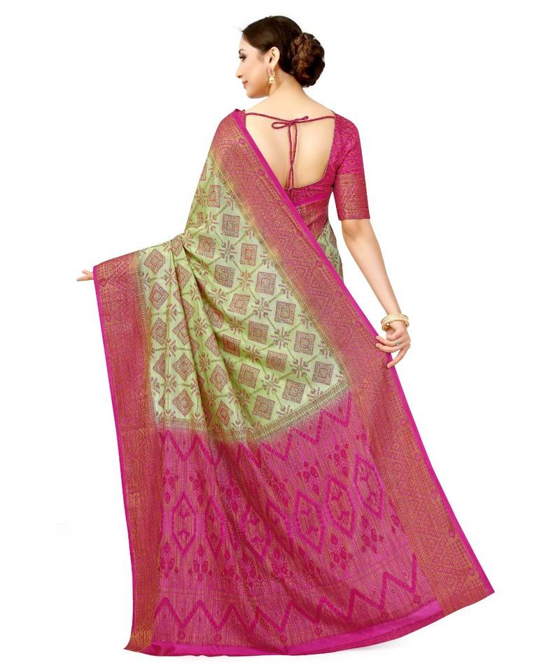 green hand woven art silk saree with blouse