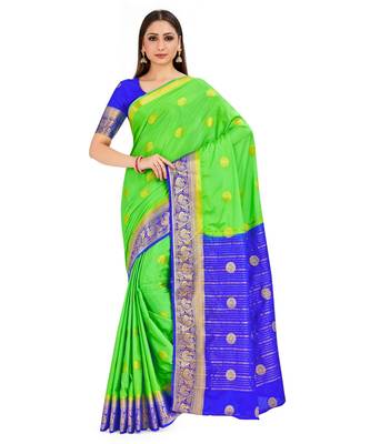 green hand woven crepe saree with blouse 1
