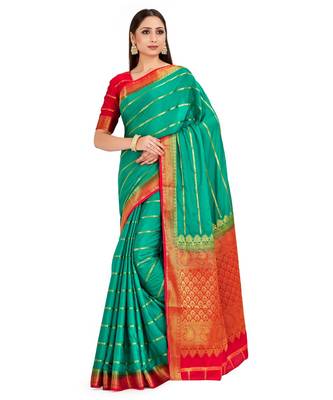 green hand woven crepe saree with blouse 1