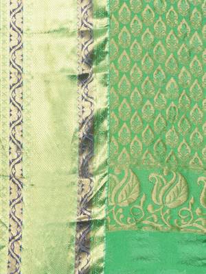 CLASSICATE from the house of The Chennai Silks  Women's Green Kanjivaram Silk Saree With Blouse 2