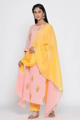 Women's Peach Cotton Cambric Mugal Print Straight Kurta Palazzo & Dupatta Set 5