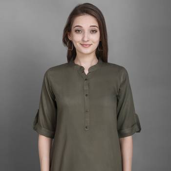 Women's Green Solid Top with Roll-up Sleeve 5