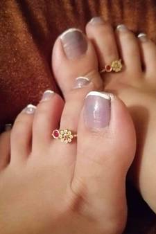 Pink toe-rings