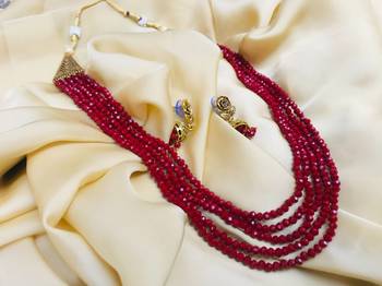 Red necklaces 2