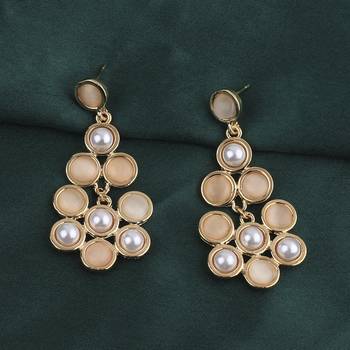 Atrractive Delicated Patry Wear Pearl Earring For Women Girl 4