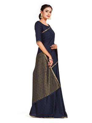 black hand woven crepe saree with blouse 2