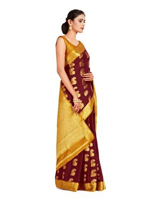 maroon hand woven crepe saree with blouse 2