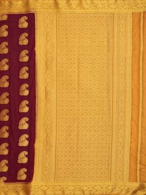maroon hand woven crepe saree with blouse 5