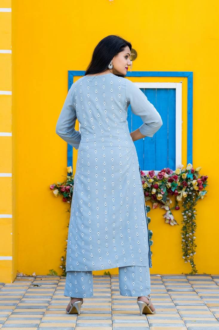 Addiction Grey Printed Rayon Kurta With Printed Grey Pant