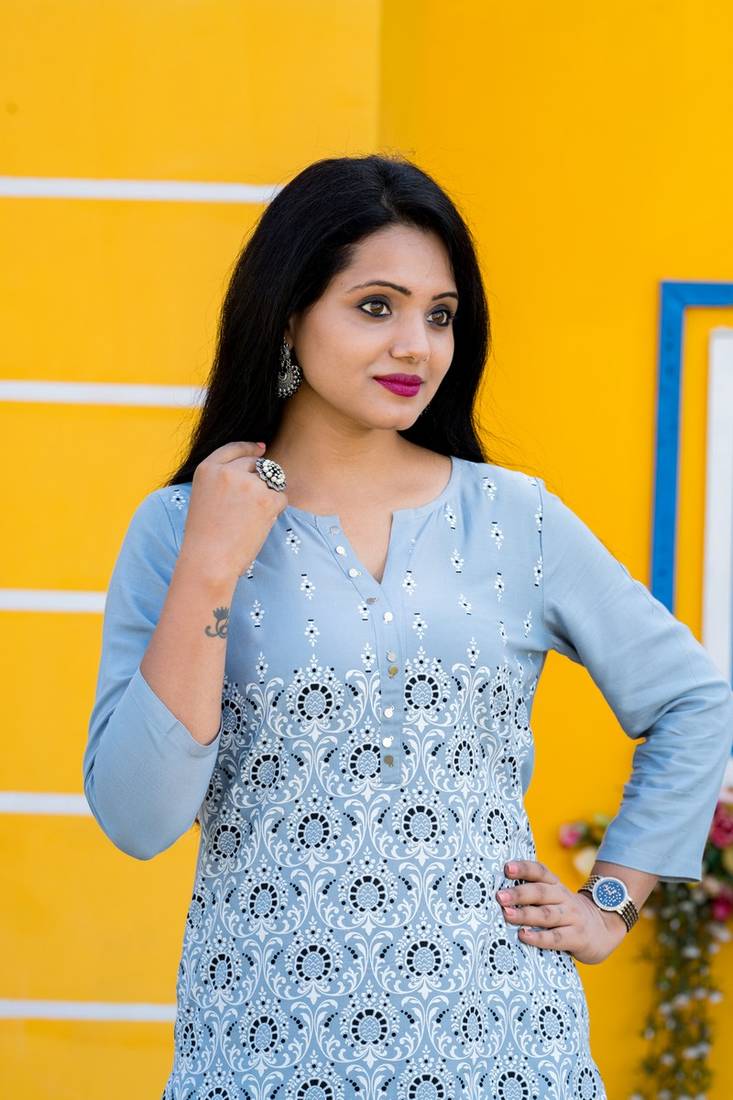 Addiction Grey Printed Rayon Kurta With Printed Grey Pant