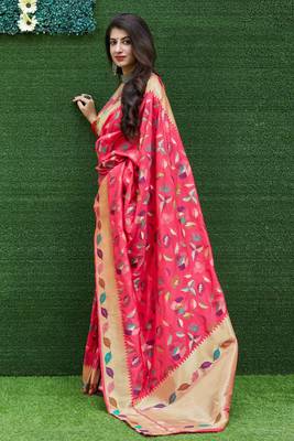 Pink woven banarasi silk saree with blouse 2