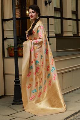 Beige woven banarasi silk saree with blouse 2