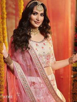 Light chiku Heavy zarkan, foil mirror, dori, thread Embroidered pure organza Semi Stitched Bridal Lehenga 3