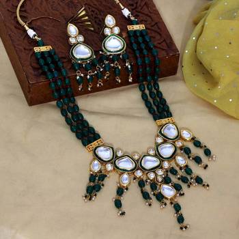 Green necklace-sets 1