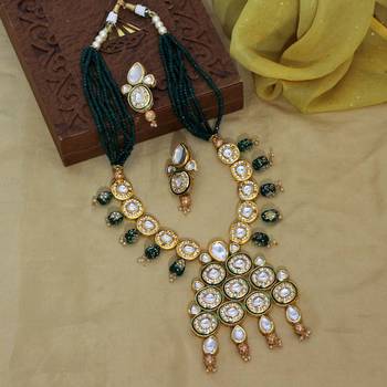 Green necklace-sets 1