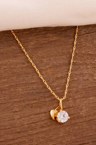  short chain with diamond pendant one gram gold