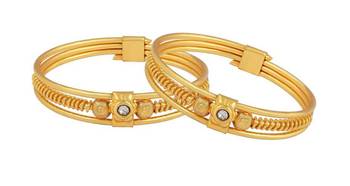 Gold bangles-and-bracelets 2