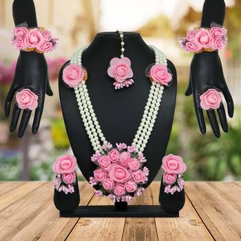 Pink necklace-sets 1