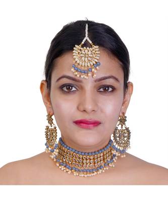 Grey Copper Base Kundan Necklace with Earrings & Mang Tika 2