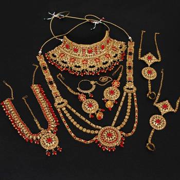 Red necklace-sets 1