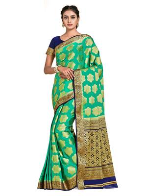 green hand woven crepe saree with blouse 1