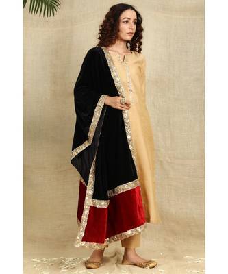 Beige Art Silk Kurti with Mukaish Work paired with Trousers and velvet black/red dupatta 6