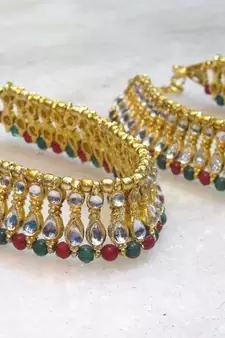 Delicate kundan and crystal bead payal