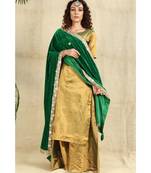 Green velvet duppatta with lace all over and pillow tassels