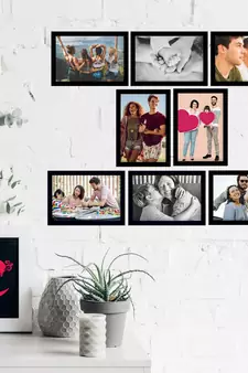 eCraftIndia Memory Wall Collage Photo Frame - Set of 8 Photo Frames for 8 Photos of 5"x7"