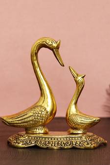 eCraftIndia Loving Golden Swan Couple 6Inch Decorative Metal Figurine