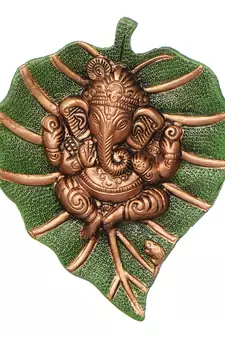 eCraftIndia Brown Lord Ganesha on Green Leaf Wall Hanging