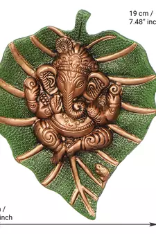 eCraftIndia Brown Lord Ganesha on Green Leaf Wall Hanging
