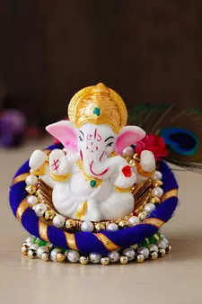 eCraftIndia Lord Ganesha Idol on Decorative Handcrafted Floral Plate for Home and Car