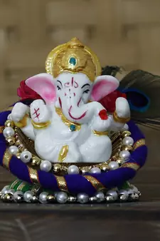 eCraftIndia Lord Ganesha Idol on Decorative Handcrafted Floral Plate for Home and Car