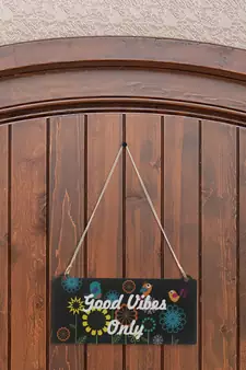 eCraftIndia Wooden Floral Look Multicolor "Good Vibes Only" Decorative Wall Hanging with Chain