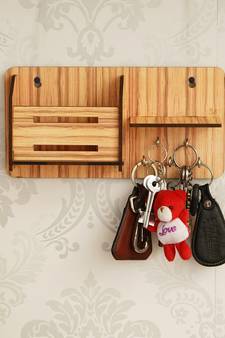 eCraftIndia Multiutility 5 Hooks Wooden KeyHolder