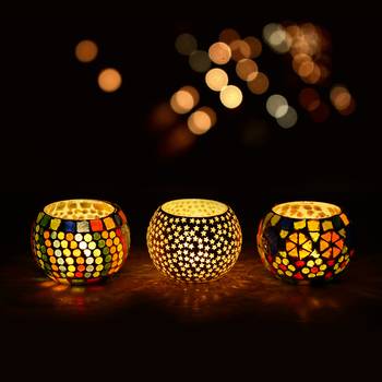 Set of 3 Mosiac Glass Decorative Tea Light Holder 1
