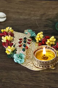Decorative Handcrafted Yellow and Red Floral Leaf Shape Tea Light Holder