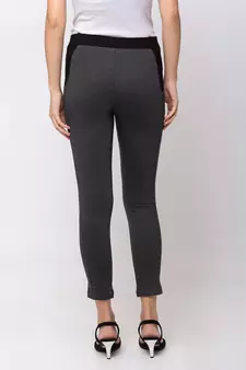 Women Dark Grey Solid  Slim Fit Tregging By Sheczzar
