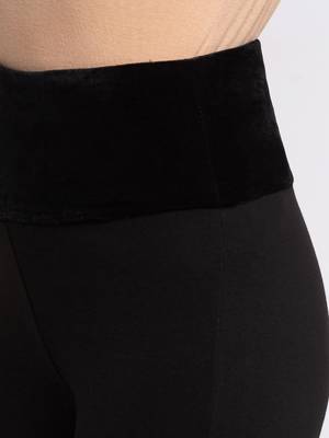 Women Black Solid  Slim Fit Tregging By Sheczzar 4