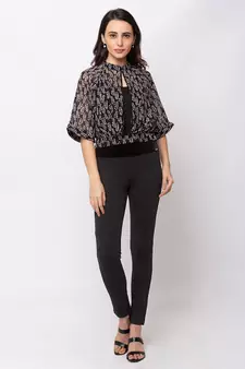 Women Black Solid  Slim Fit Tregging By Sheczzar