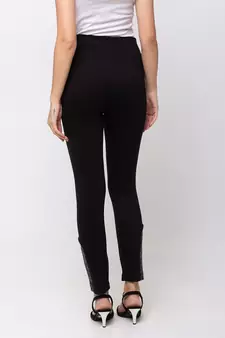 Women Black Solid  Slim Fit Tregging By Sheczzar